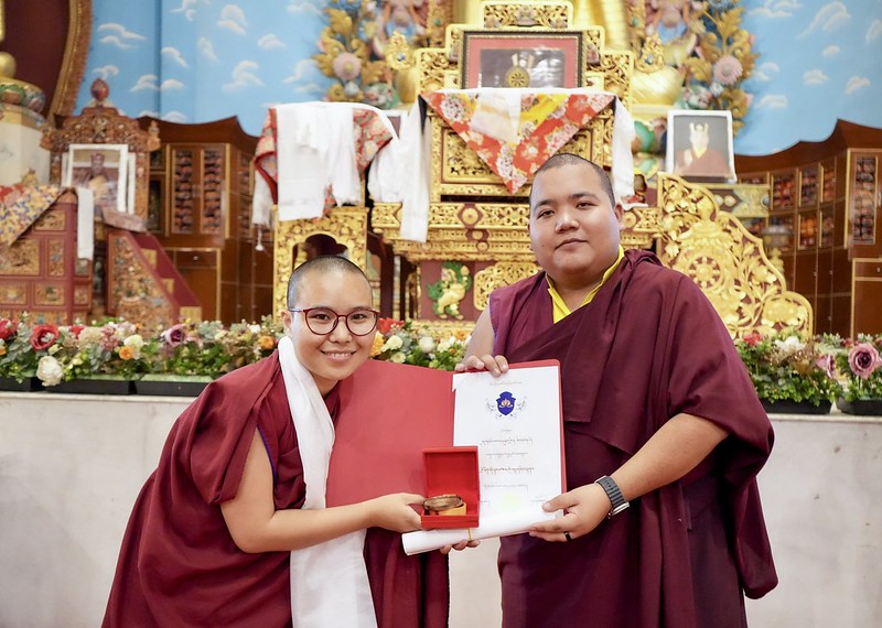 Drupon Dechen Rinpoche Presents the Awards for the 9th Arya Kshema Debate Competition